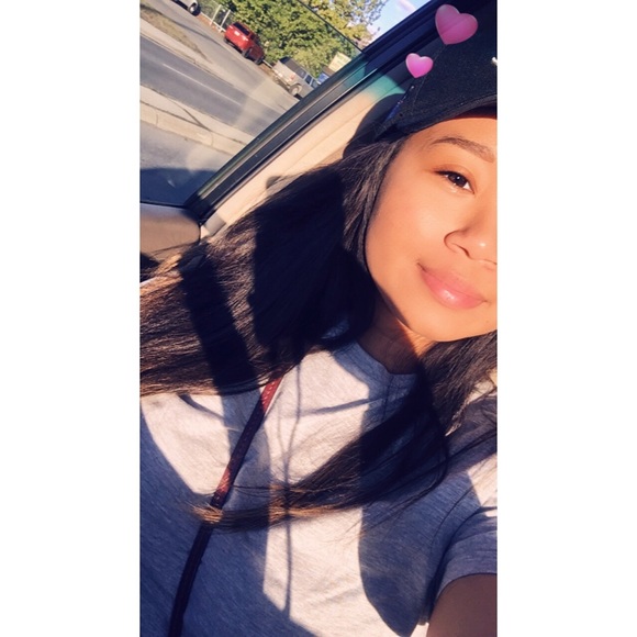 Meet your Posher, Jazlyn - Picture 1 of 1